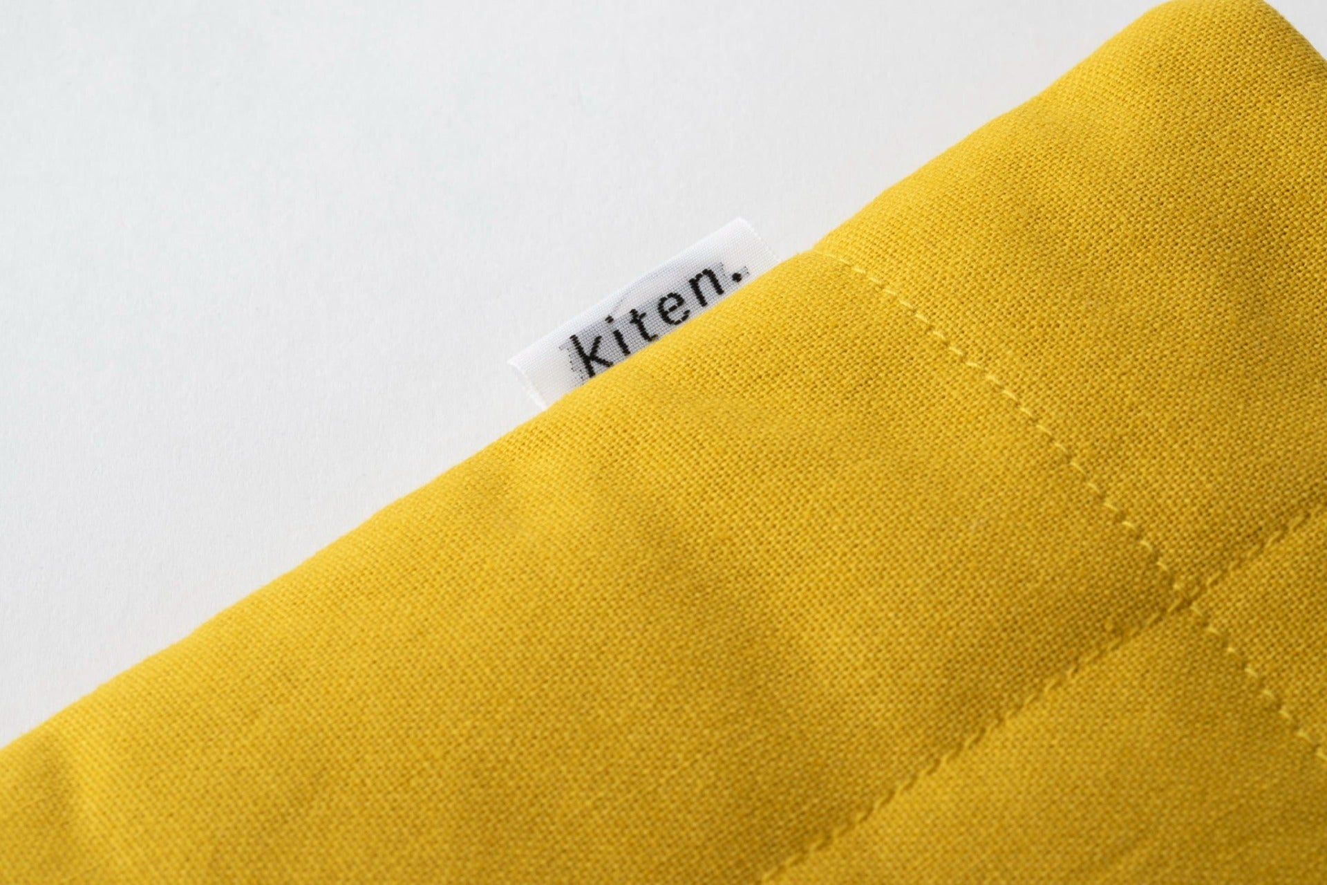 HANTEN. Sleeve