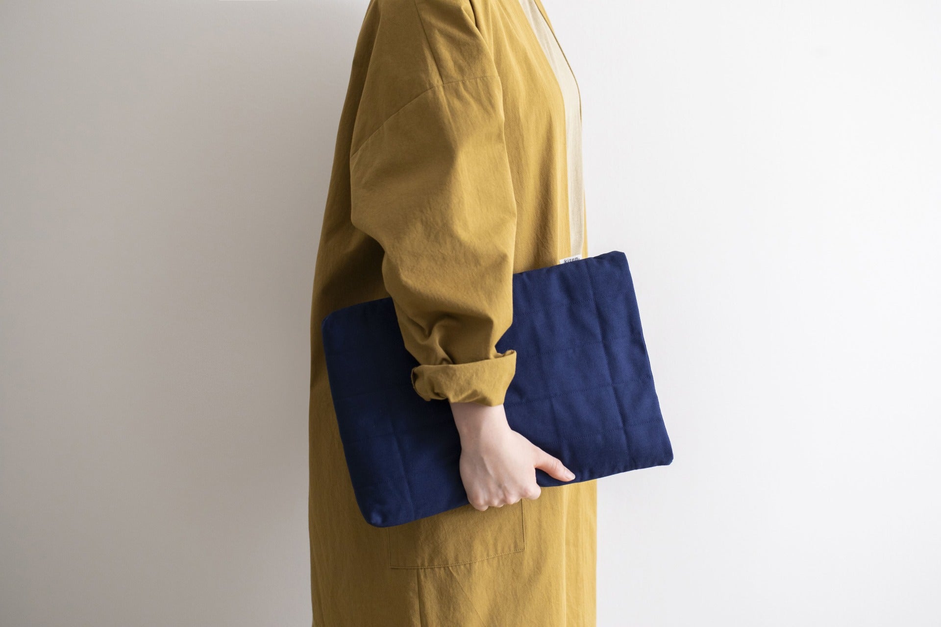 HANTEN. Sleeve