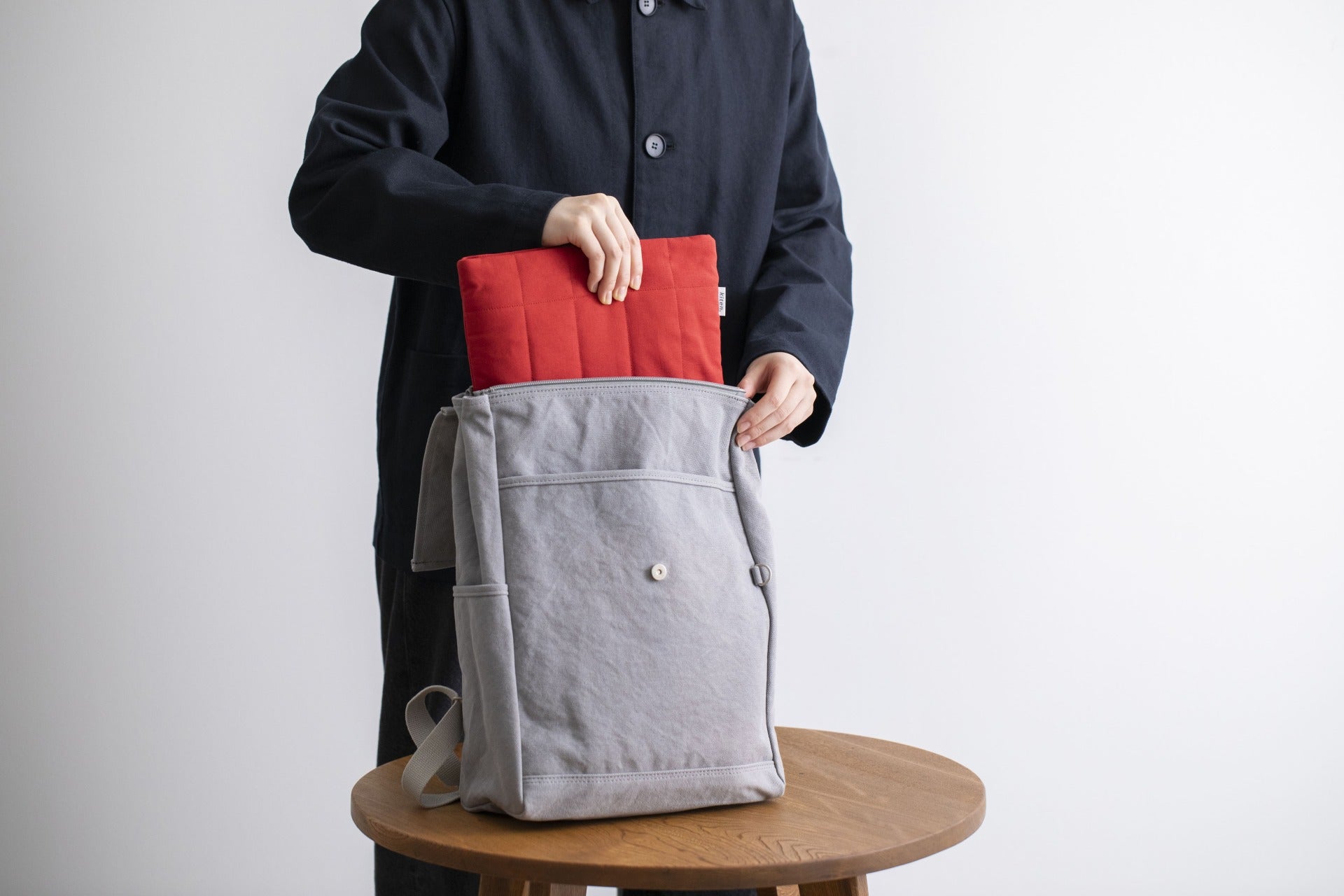 HANTEN. Sleeve
